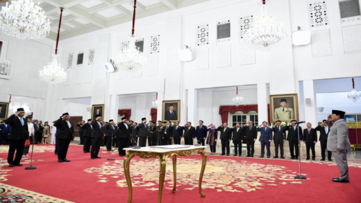 Presiden Prabowo Subianto menyaksikan pengucapan sumpah/janji pimpinan dan Dewan Pengawas (Dewas) Komisi Pemberantasan Korupsi (KPK) terpilih untuk masa jabatan 2024-2029 di Istana Negara, Jakarta, pada Senin, 16 Desember 2024 (Setpres)