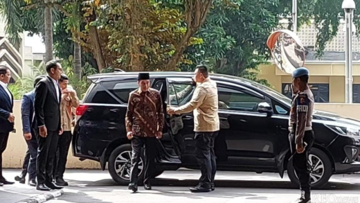 Presiden Republik Indonesia ke-7, Joko Widodo atau Jokowi, tiba di Bareskrim Polri untuk memberikan klarifikasi terkait tudingan ijazah palsu. (Foto: Istimewa)