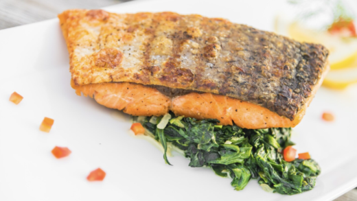 Daging Ikan Salmon (Freepik)