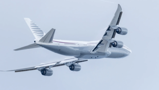 Jet Mewah Boeing 747-8 (Foto: Airspace Review)