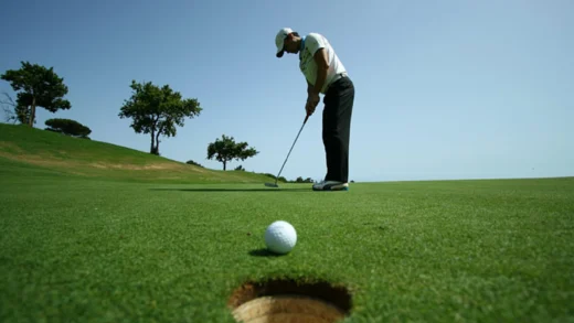 Reformasi Budaya Kerja BUMN: Dony Oskaria Tegaskan Larangan Golf dan Keterlibatan Istri Direksi