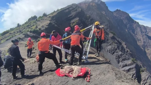 Pendaki Wanita Dari Brasil Meninggal di Gunung Rinjani