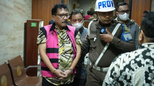 Mantan Pejabat Mahkamah Agung Dijatuhi Vonis 16 Tahun Penjara Karena Korupsi
