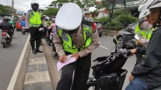 Operasi Patuh Jaya 2025: Tilang Manual Masih Diterapkan Polda Metro Jaya