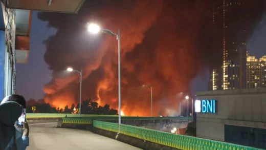 Kebakaran Melanda Pasar Taman Puring, Jakarta Selatan