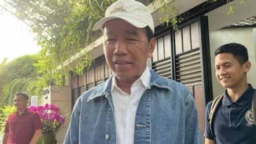 Jokowi Akui Instruksikan Impor Gula ke Thomas Lembong