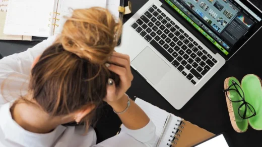 Menghindari Burnout: Strategi untuk Kesehatan Mental yang Lebih Baik