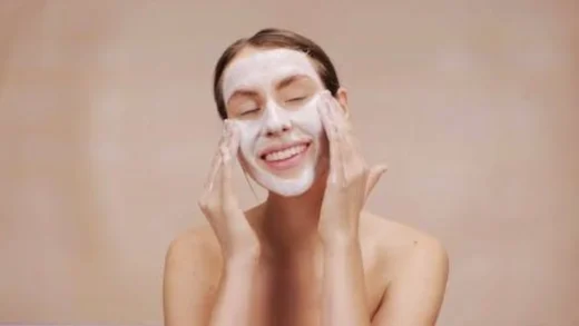Rutinitas Skincare Pagi untuk Kulit Berminyak