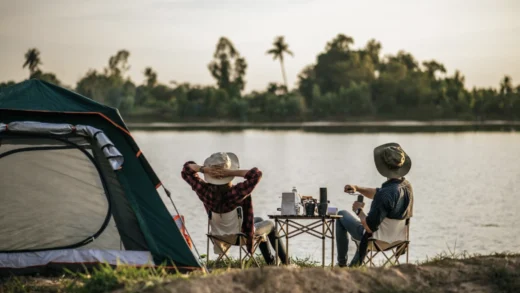 Destinasi Camping Menarik di Pulau Jawa