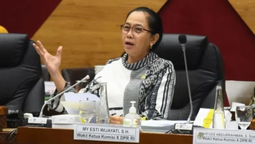 Rapat Kerja Emosional DPR RI Membahas Kekerasan Seksual 1998
