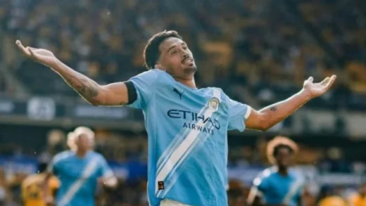 Tijjani Reijnders Cemerlang di Debut Premier League Bersama Manchester City
