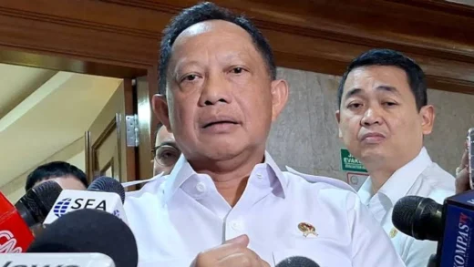 Mendagri Tito Karnavian Serukan Kepala Daerah Pertimbangkan Kenaikan PBB