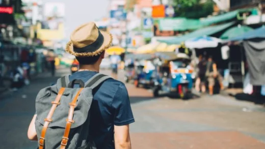 Tampil Stylish Saat Backpacking: Tips untuk Liburan yang Nyaman dan Menarik
