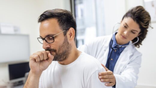 Pneumonia: Memahami Gejala, Penyebab, dan Cara Penanganan yang Tepat