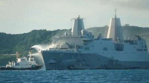 Kebakaran Kapal Militer USS New Orleans di Lepas Pantai Jepang