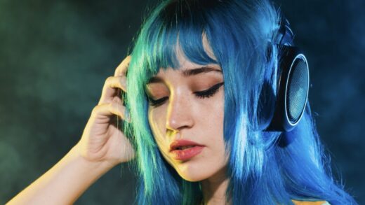 Rambut Neon: Tren Gaya yang Memikat dan Berani