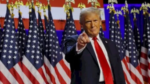 Donald Trump Tandatangani Perintah Baru tentang Tarif Perdagangan